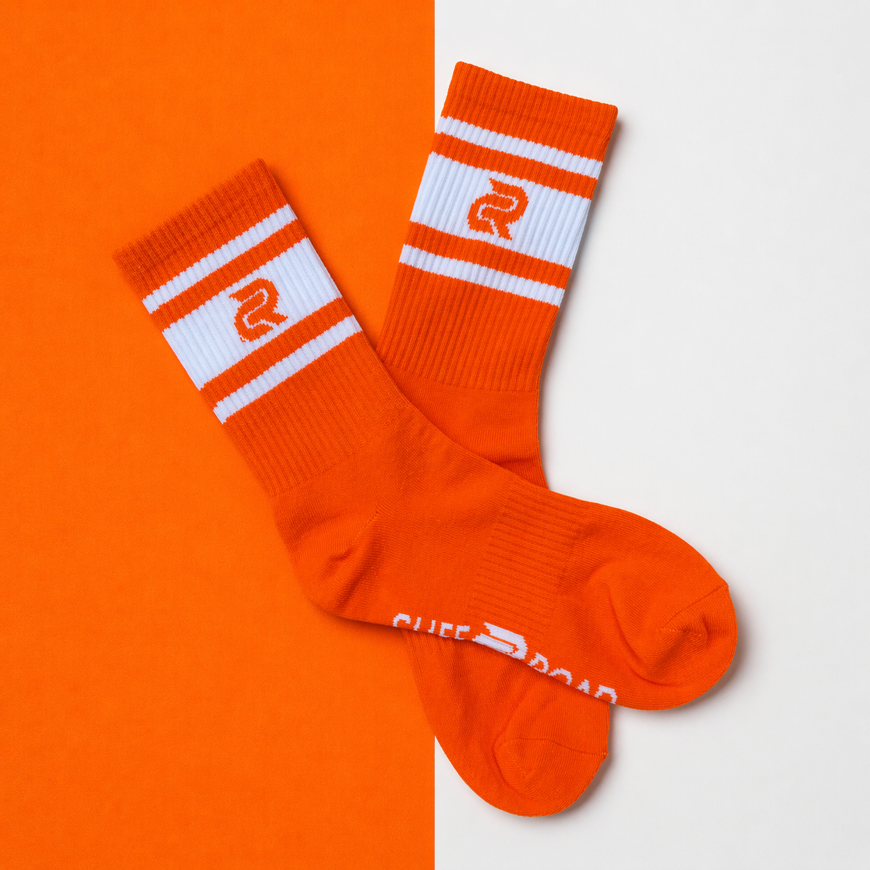 Socks in the color Cempasúchil