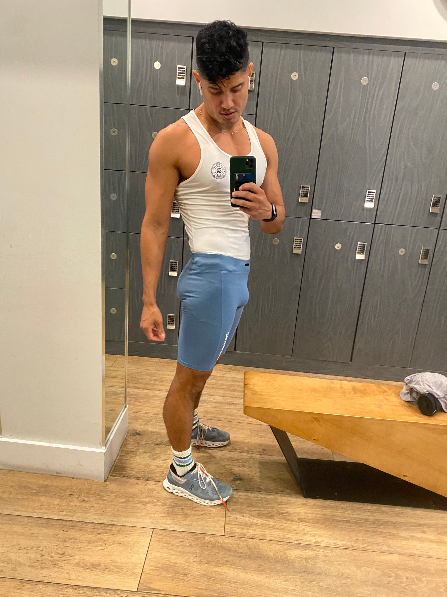 The SculptureFit tank in Polar Blanco