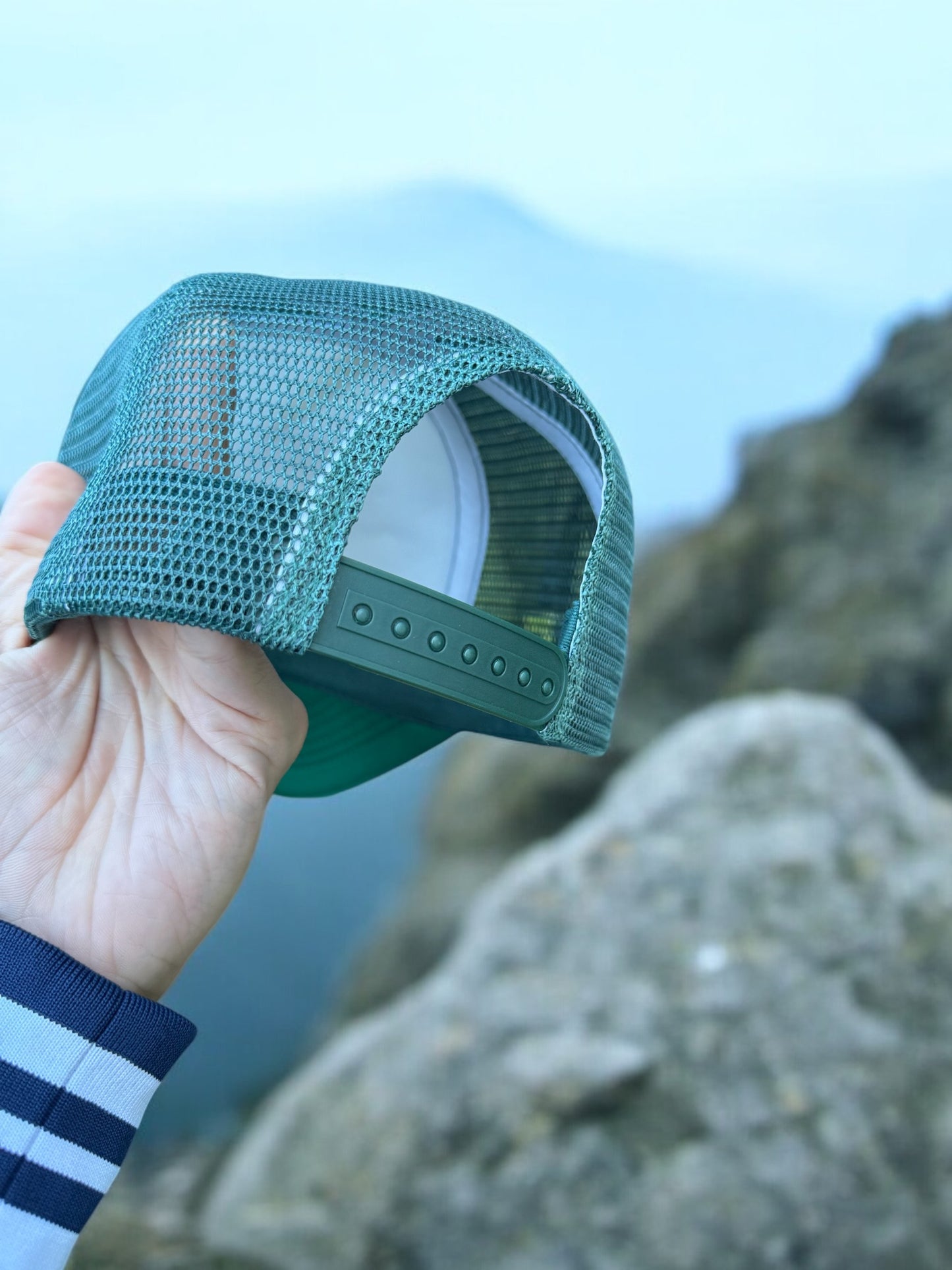 The Johnson Cap in the color Verde