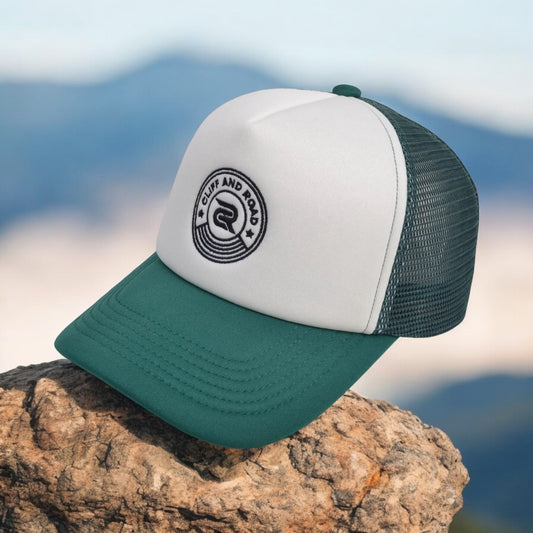 The Johnson Cap in the color Verde