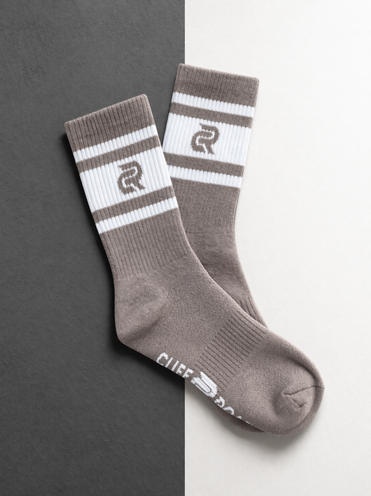 Socks in the color Sombra